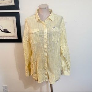 Columbia Button Front blouse